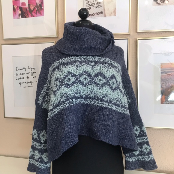 •Free People• Cowl Neck Crop Sweater - Picture 4 of 7